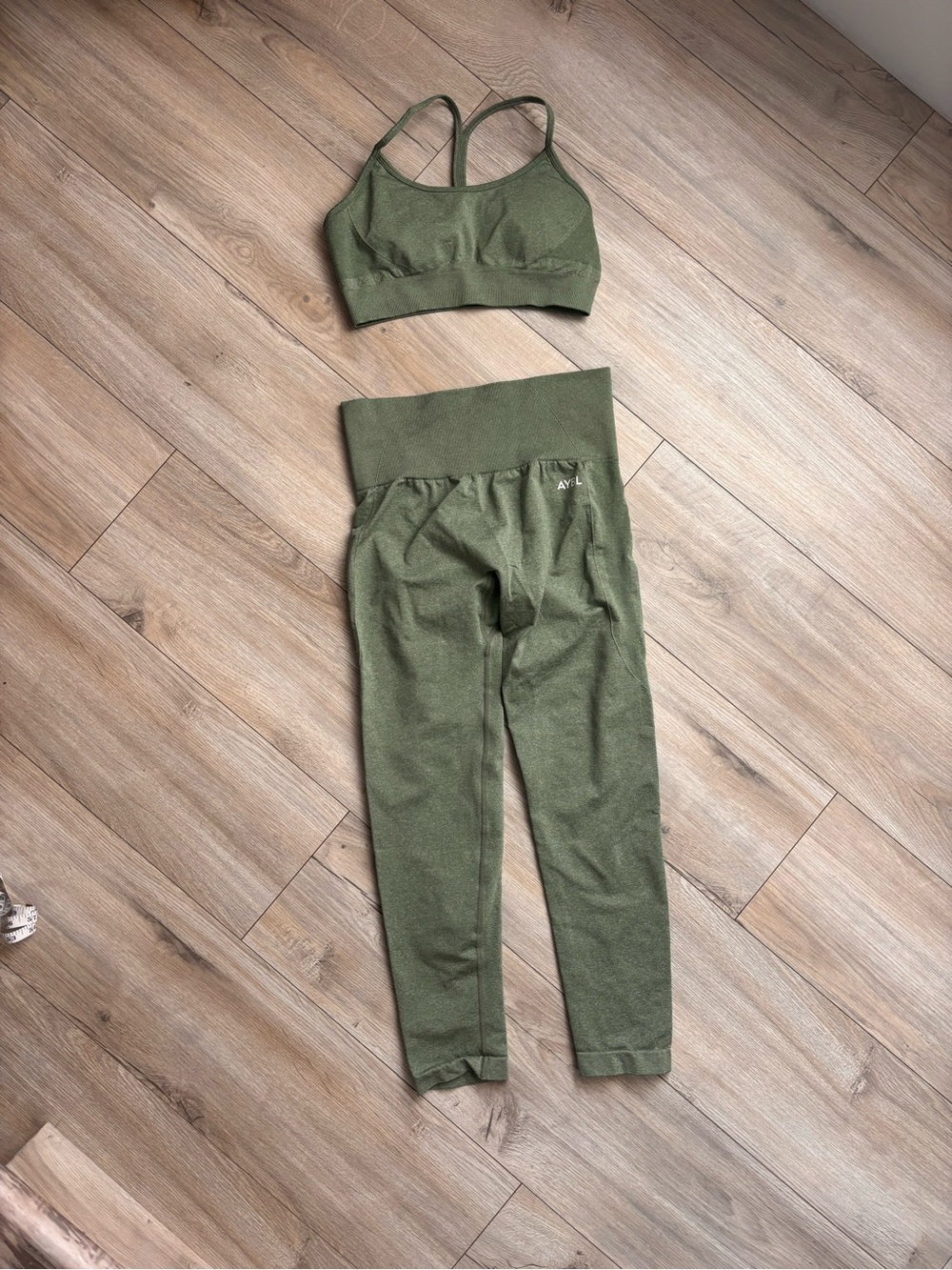 AYBL Green Seamless High-Waist Leggings with Strappy Sports Bra